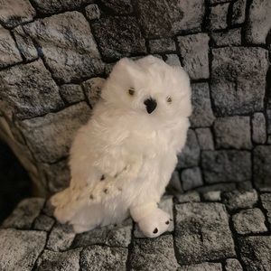 Hedwig plushie!